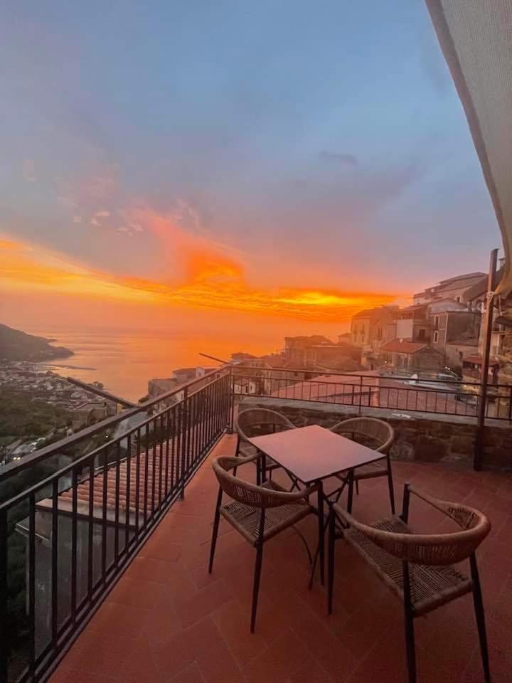 La Mansarda Bed and Breakfast Castellabate Εξωτερικό φωτογραφία