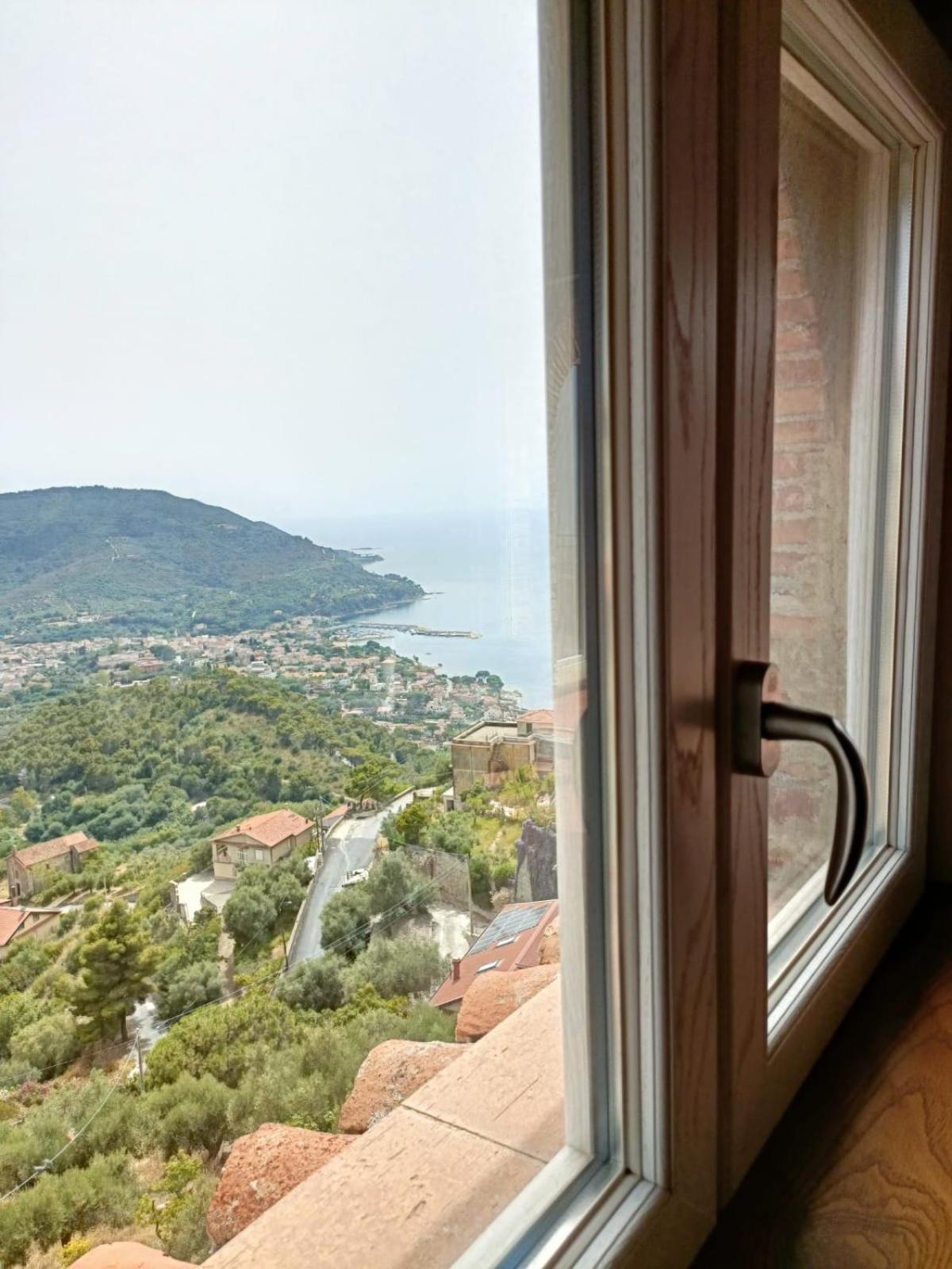 La Mansarda Bed and Breakfast Castellabate Εξωτερικό φωτογραφία